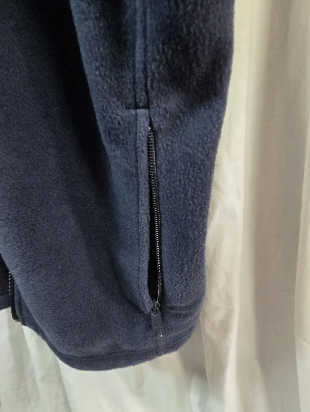Columbia Men’s Navy Blue Fleece Vest